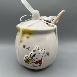 Disney Winnie the Pooh Ceramic Honey Pot 🍯